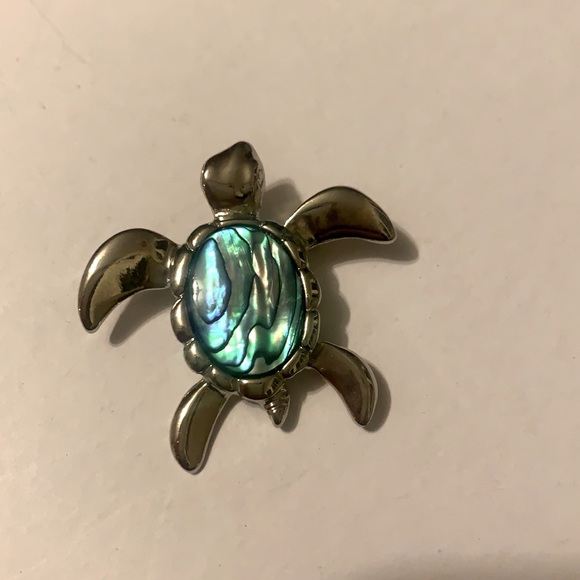 Hawaiian Turtle blue shell brooch - Picture 6 of 11